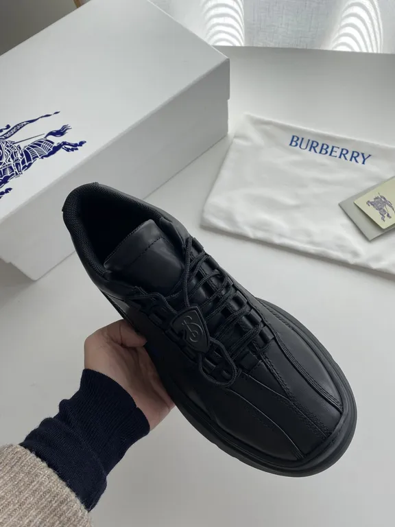 Burberry Shoe 